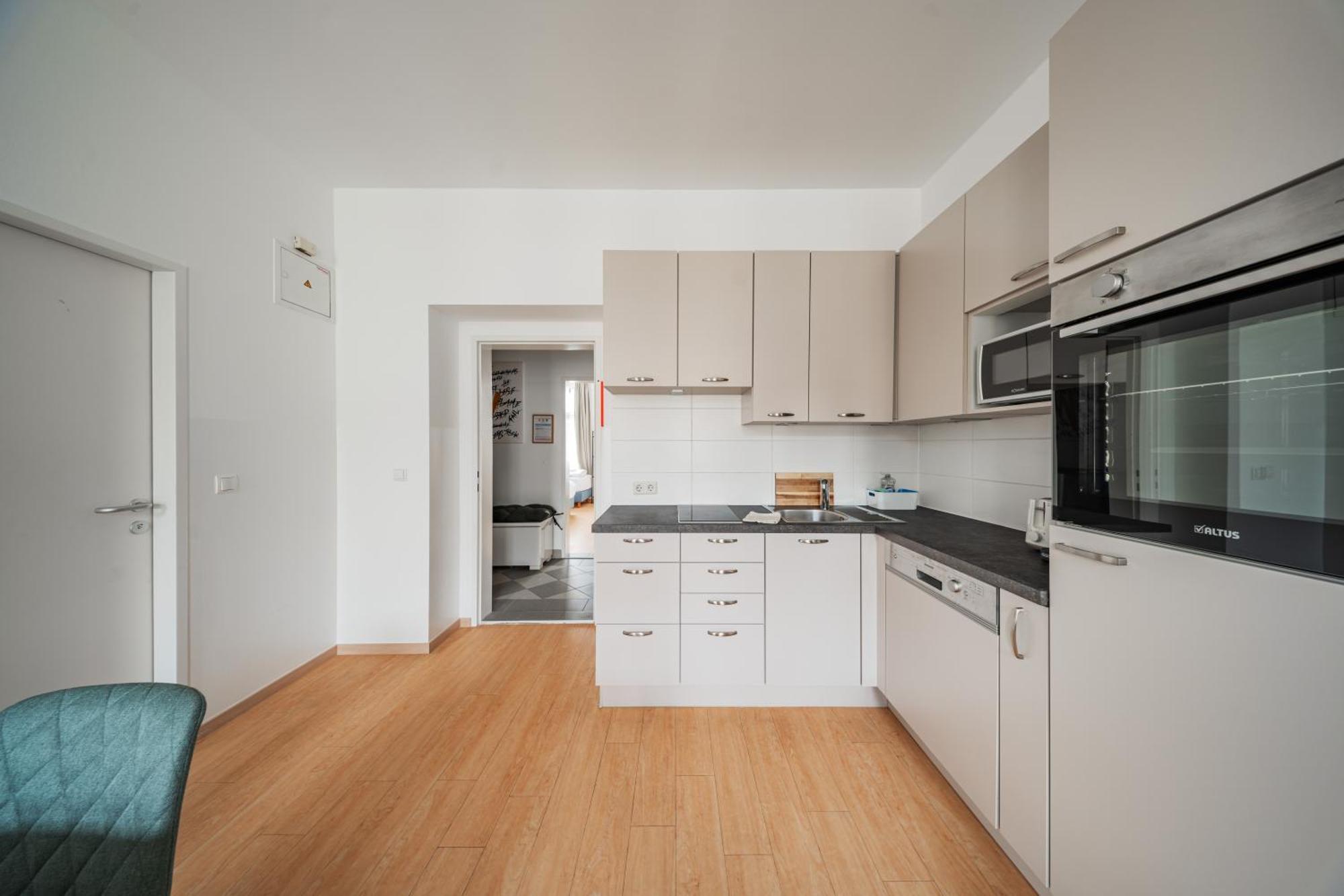 74 Living Apartments Виена Екстериор снимка